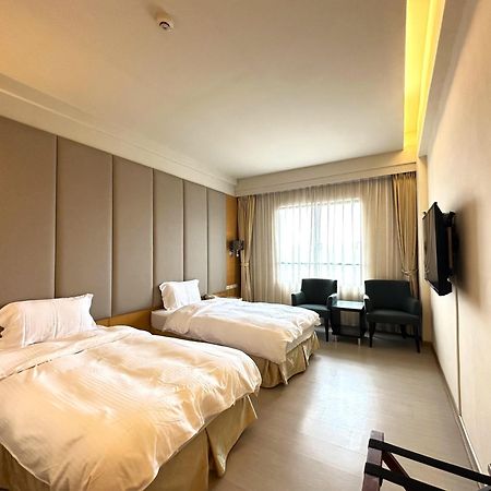 Chientan Youth Hotel Тайбэй Экстерьер фото