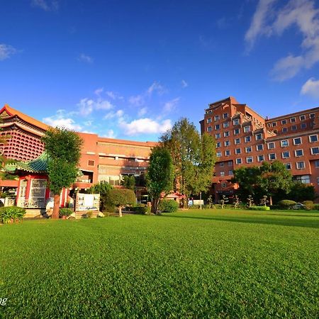 Chientan Youth Hotel Тайбэй Экстерьер фото