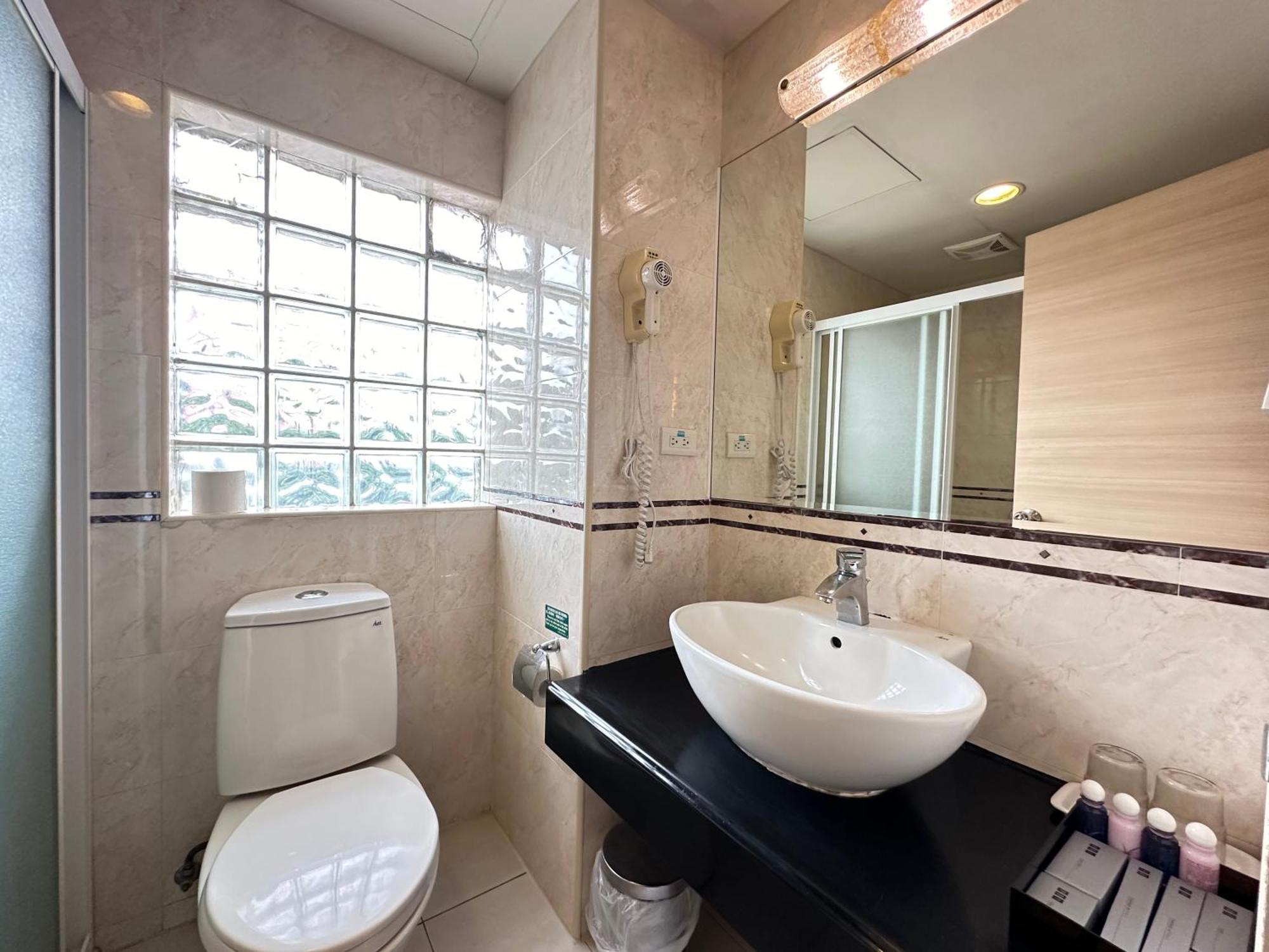 Chientan Youth Hotel Тайбэй Экстерьер фото